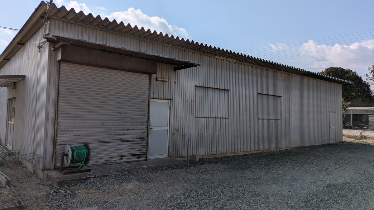 倉庫外観（側面）